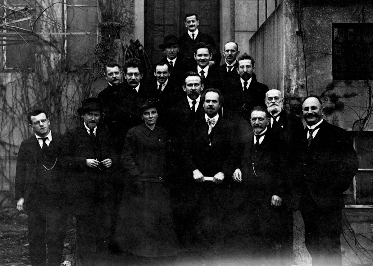 Vorstand der USPD, Leipziger Parteitag 1919: Artur Crispien, Lore Agnes, Wilhelm Dittmann, Friedrich Adler, Richard Lipinski, Alfred Henke, Friedrich Geyer, Fritz Zubeil,  Hugo Haase, Fritz Kunert, Arthur Stadthagen, Emanuel Wurm